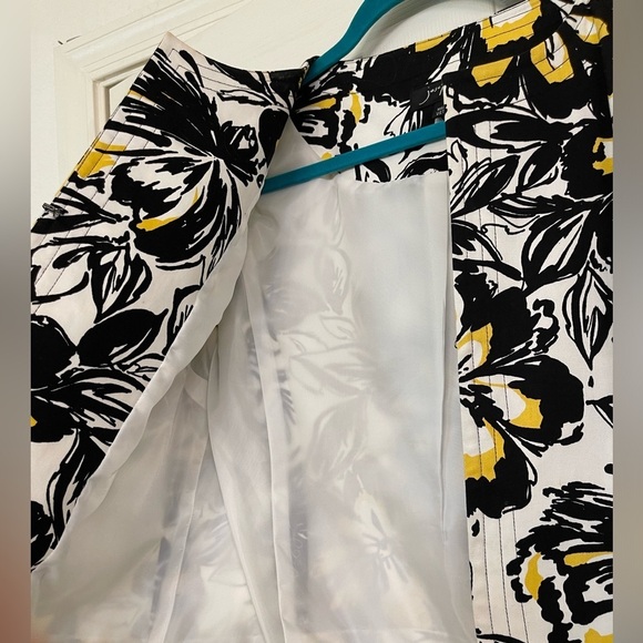 Josephine Black White Yellow Floral Jacket 3/4 Sleeve Size 4 - Picture 6 of 9